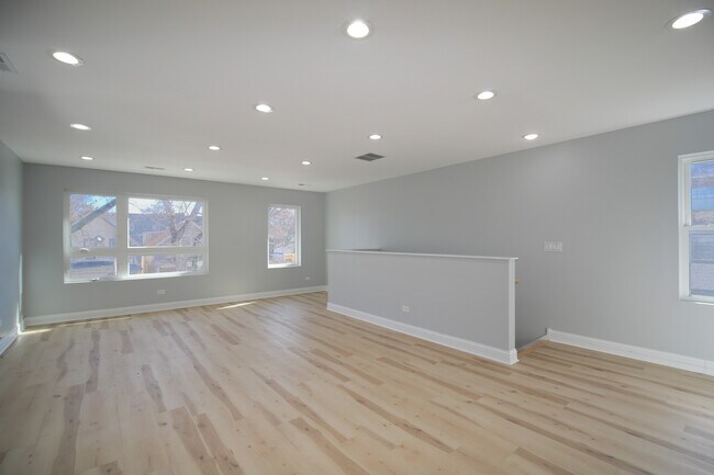 Photo - 836 N Parkside Ave Unidad 2