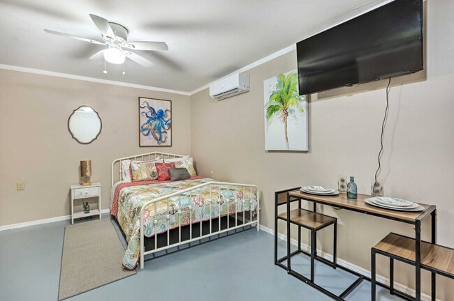 Building Photo - 7736 Sue Ellen Dr Unit ID1385616P