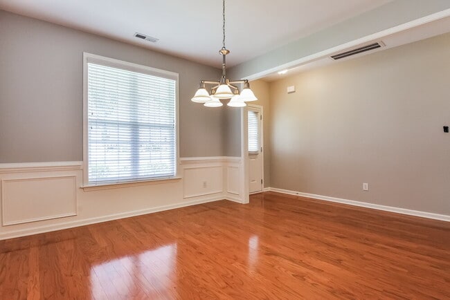 Photo - 117 Pearson Place