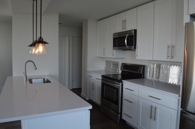 Photo - 5100 N Marine Dr Unit 22A