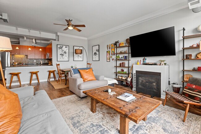 Photo - 1225 W Morse Ave Unit 304