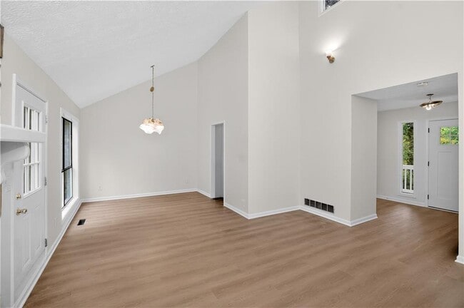 Photo - 6118 Plumcrest Rd