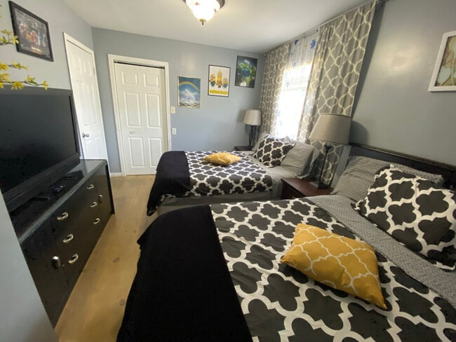 Photo - 1930 Reese Ave