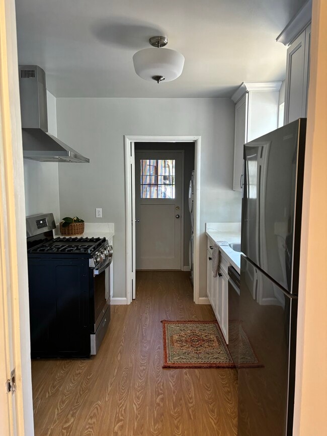 Photo - 459 44th St Unidad A