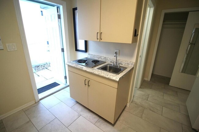 4440 Bougainvilla Dr Unit 4