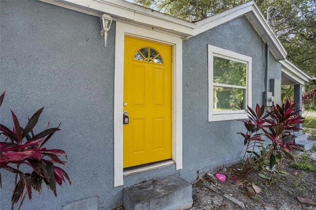 Photo - 906 Celery Ave