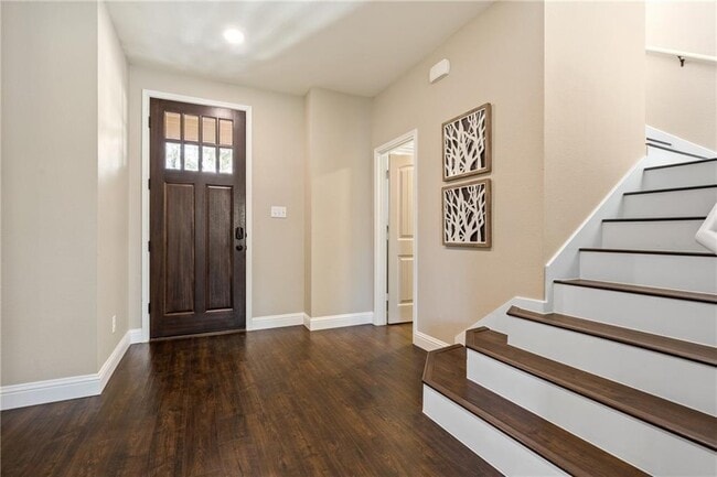 Photo - 1524 Uhland Dr