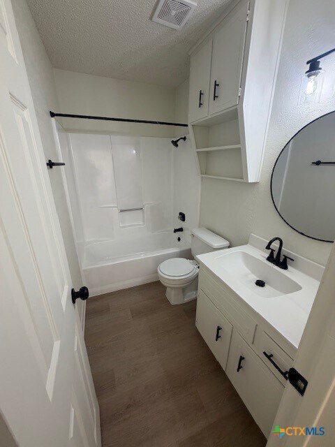 Photo - 1005 Eastside Dr