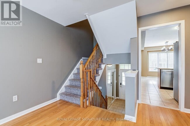 Photo - 250 Richvale Dr S