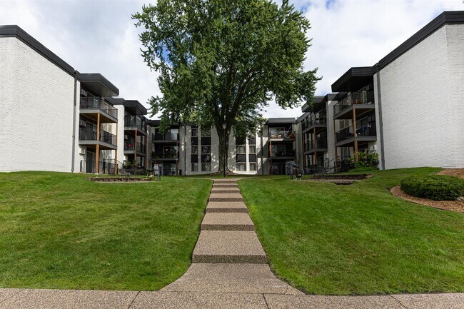 Photo - Fountainhead