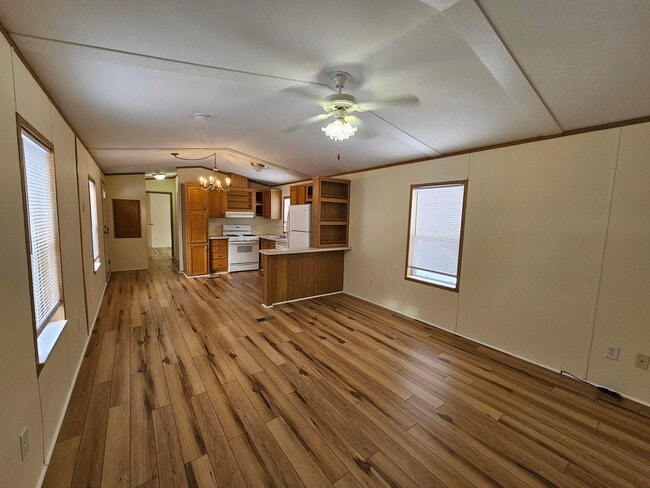 Photo - 32 Woodside Ln