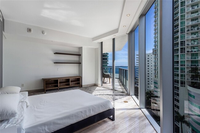 Photo - 1300 Brickell Bay Dr Unit 1102