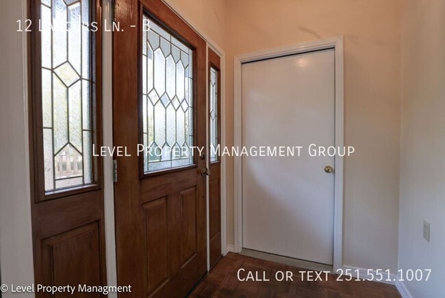 Photo - 12 Lancers Ln