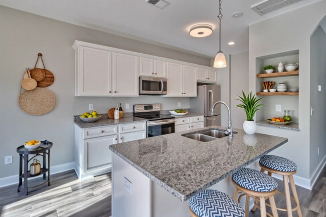 Photo - 2044 Rexford Ct