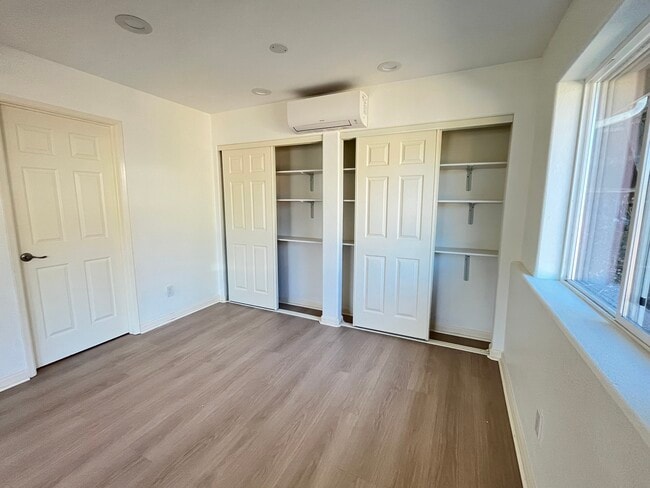 Photo - 2776 Sydney Way