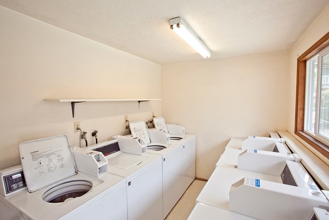 Photo - Southtowne Apartments