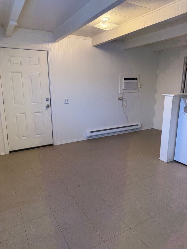 Photo - 8580 Lybbert Dr NE Unidad 1