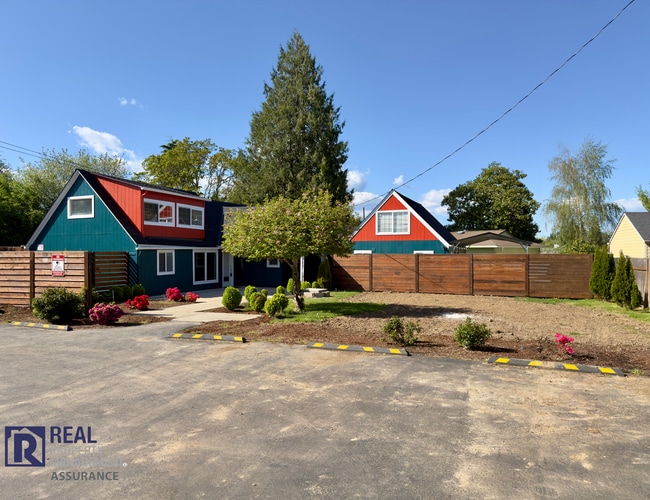 Building Photo - Updated 3-Bedroom Home with Fenced Backyard in Beaverton