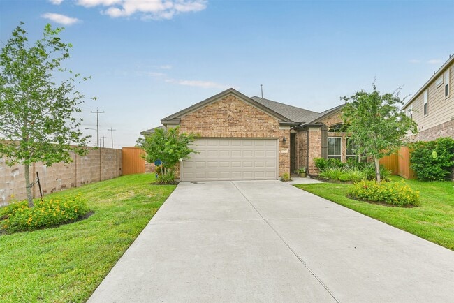 Building Photo - 12617 White Cove Dr