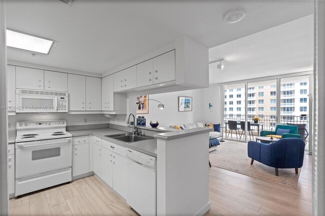 Photo - 701 Brickell Key Blvd Condo Unit 1408