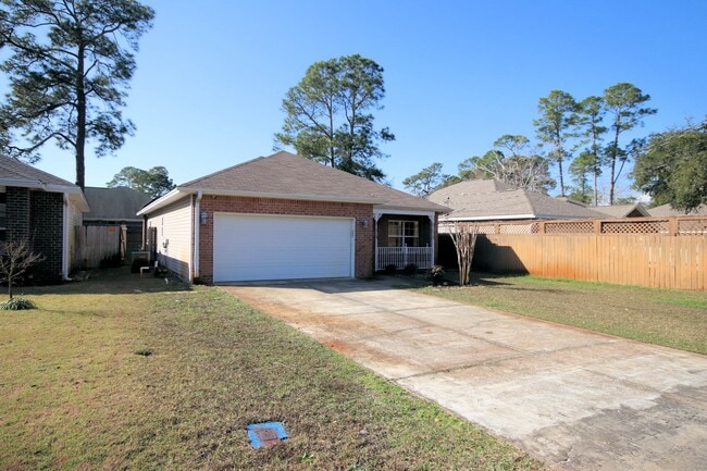Building Photo - Central Niceville Location Rental