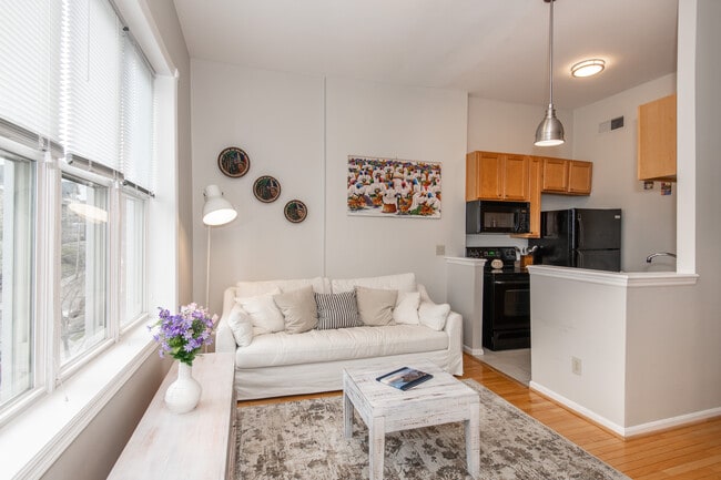 Photo - 2126 Fulton Ave Unit 3