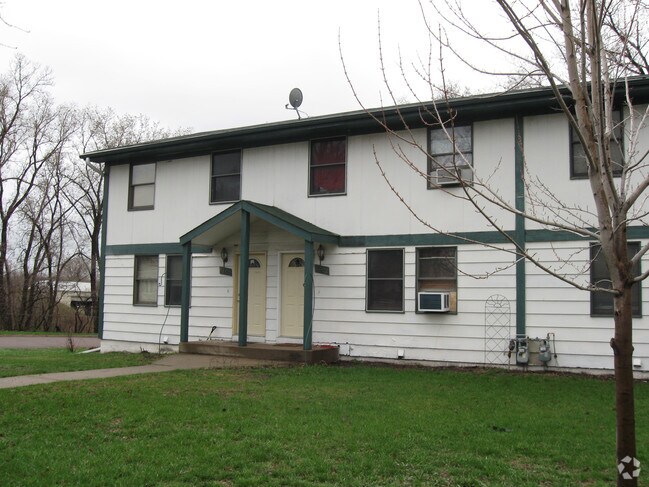 Photo - 5600 4th St NE