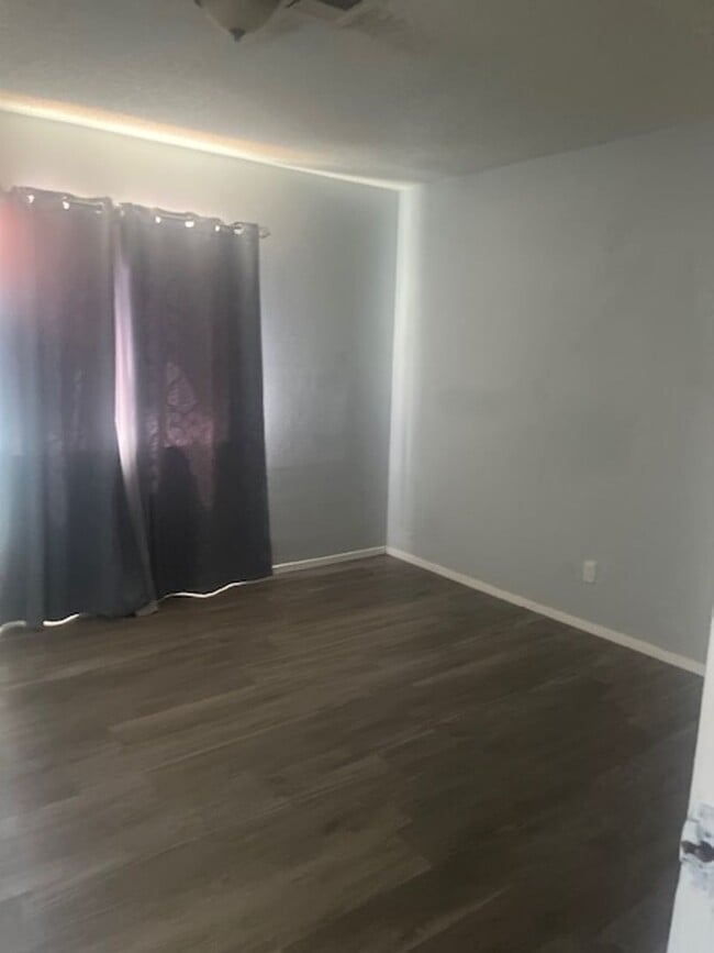 Photo - 2305 Exeter Dr Unit 4/D