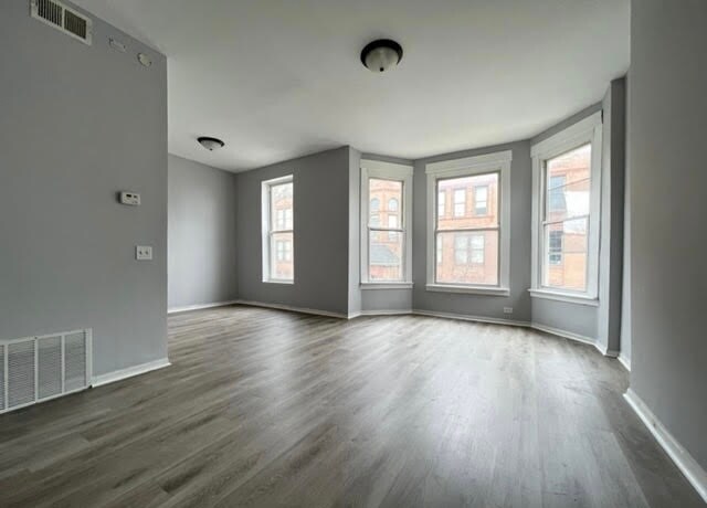 Photo - 2108 N Keeler Ave Apartamentos Unidad 2