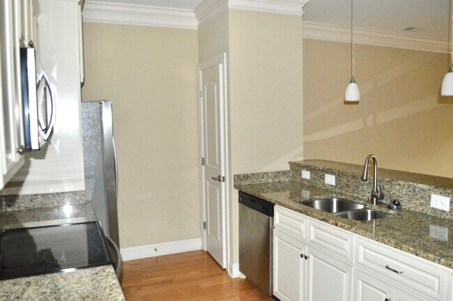 Photo - 34 Mingo Dr Unit 1C