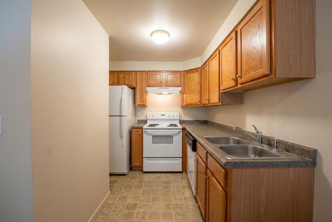 181 Lower Main St Unit 103