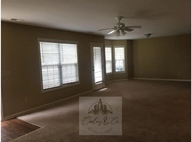 Photo - 805 St Matthews Rd