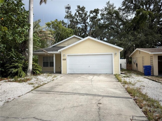Building Photo - 414 Ulelah Ave