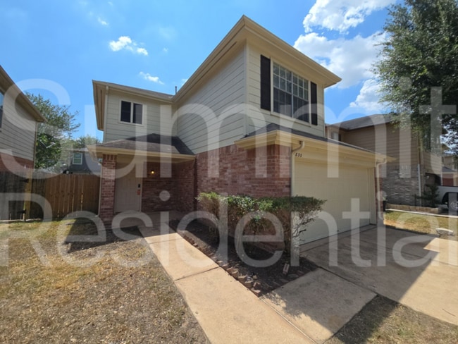830 N Oak Dr
