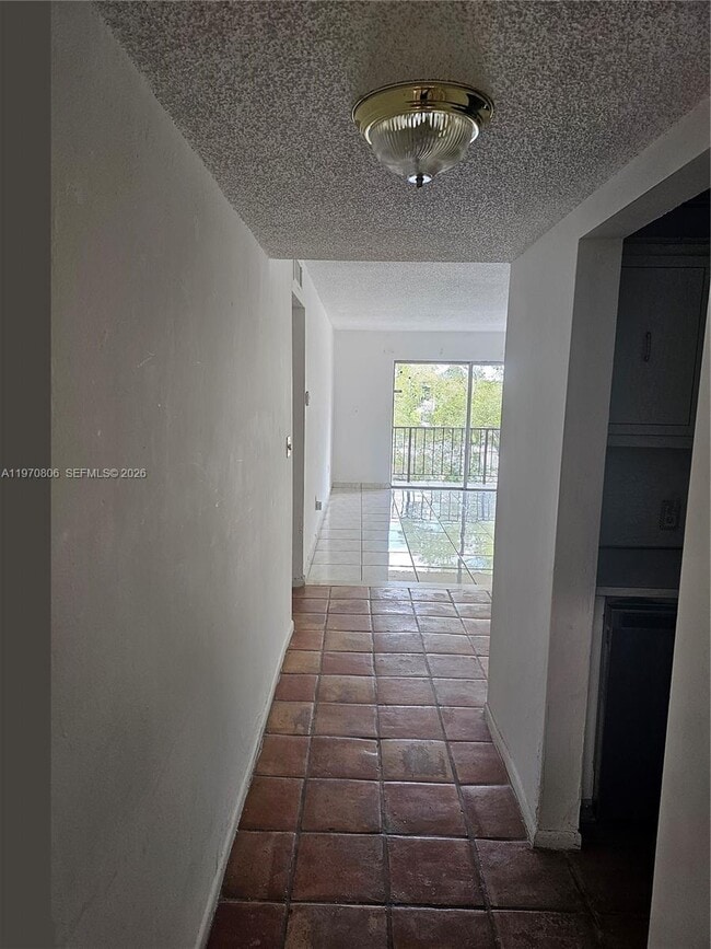 Building Photo - 11925 NE 2nd Ave Unit B403