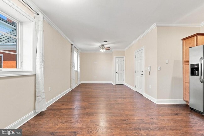 Building Photo - 25 E Boscawen St Unit 200