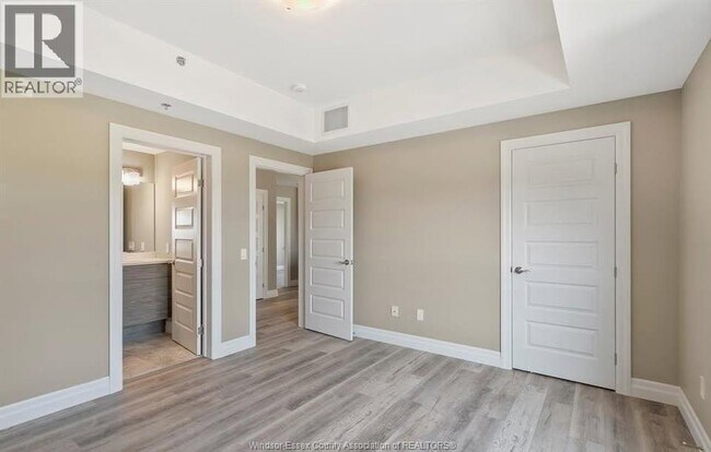 Photo - 955 Ouellette Ave Unité 205