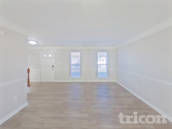 Photo - 190 Bradford Glyn Dr