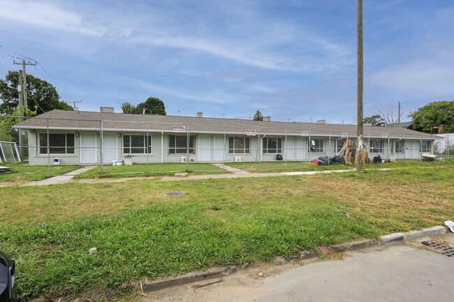 Photo - 8751 Elmira St Unit 9