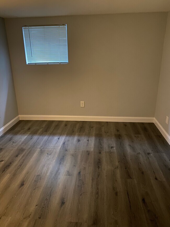 Photo - 268 Delmar Ave Unit Side Entrance