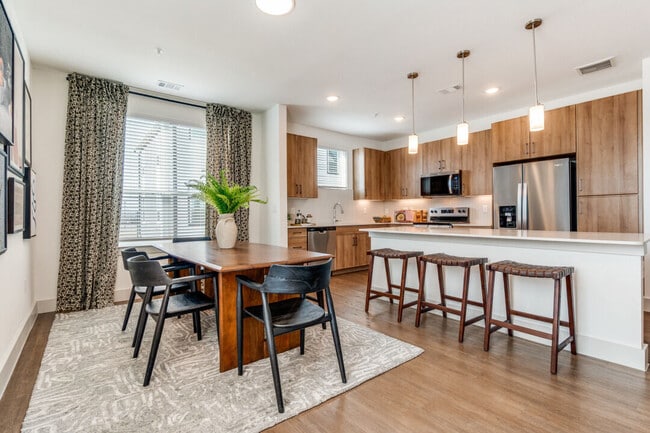 Photo - Victoria Row