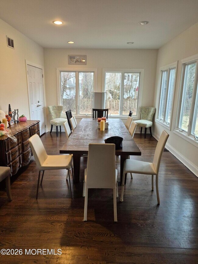 Photo - 247 Perrine Ave