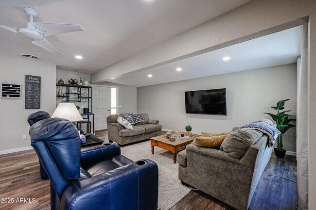 Photo - 9107 E Fairway Blvd