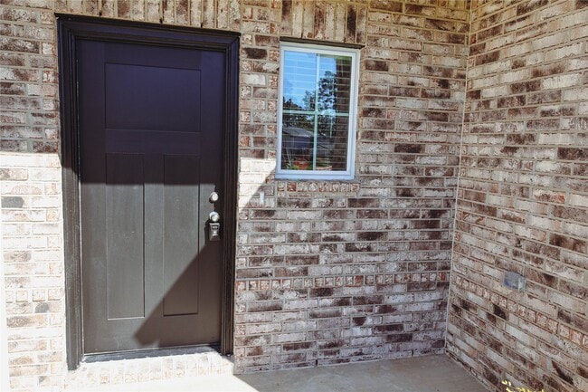 Photo - 8534 Blueberry Ash St