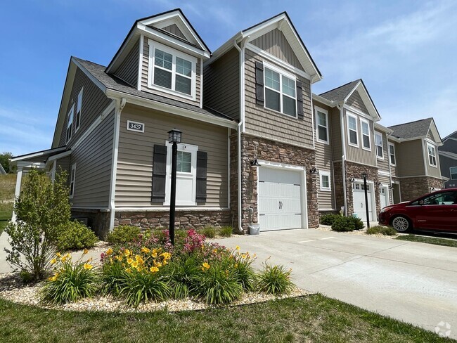 Building Photo - Heron | 3 Bed 2.5 Bath | Garage | 1800 sf Rental