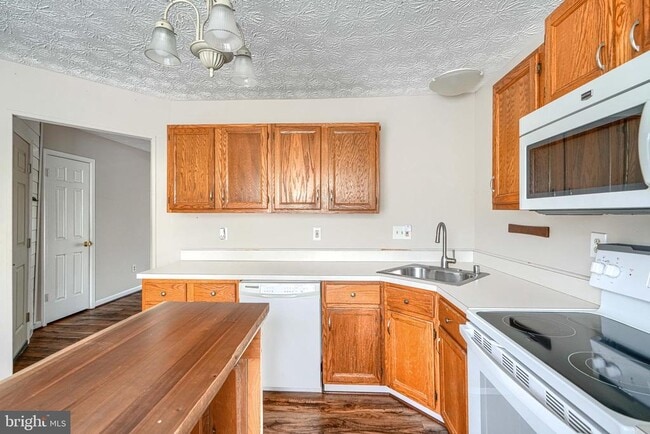 Photo - 43 Oak Crest Ct