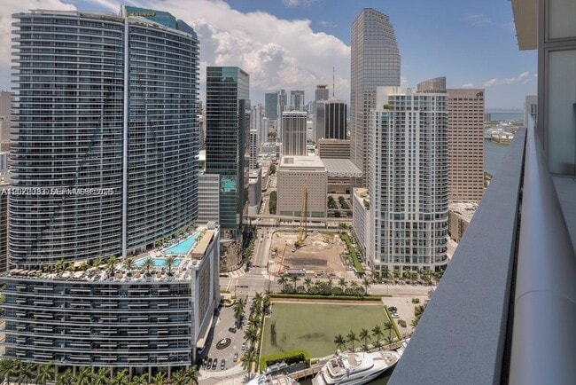 Photo - 465 Brickell Ave Unidad 4104