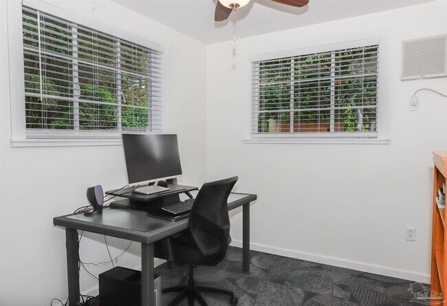 Photo - 1609 N Spring St