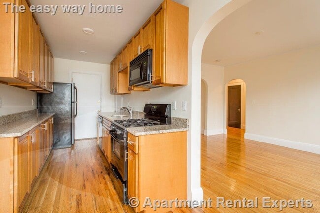 Building Photo - 123 Highland Ave Unit #35