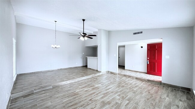 Photo - 15507 Mira Monte Dr